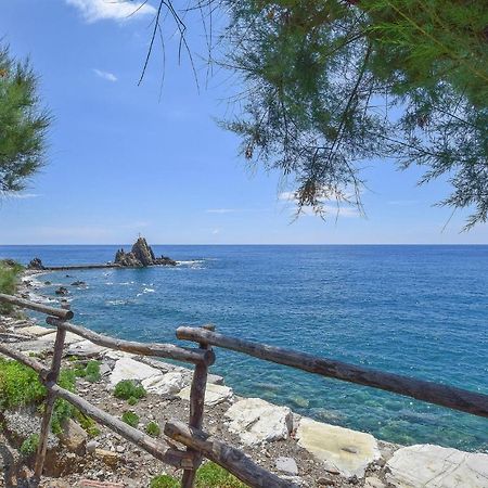 Nice Apartment In Moneglia With House Sea View Buitenkant foto