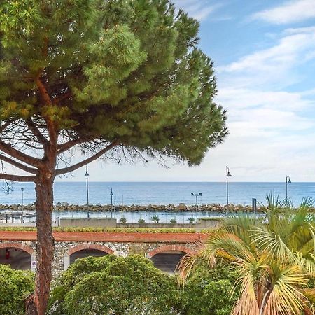 Nice Apartment In Moneglia With House Sea View Buitenkant foto