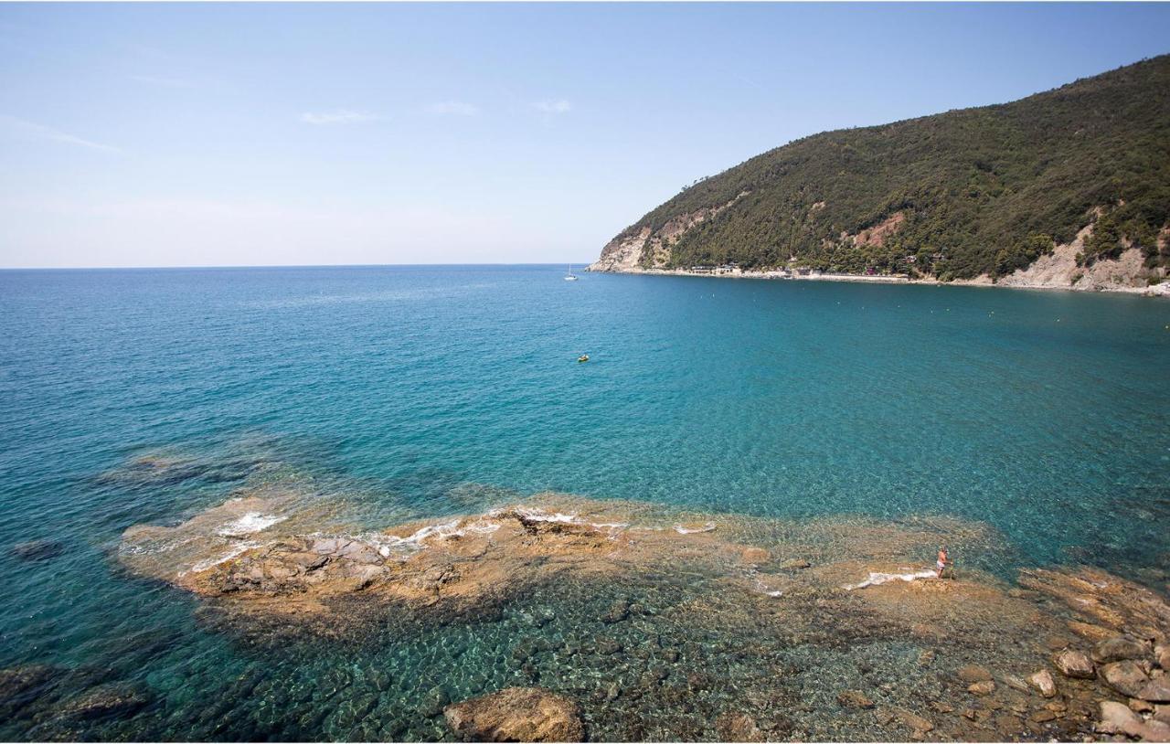 Nice Apartment In Moneglia With House Sea View Buitenkant foto