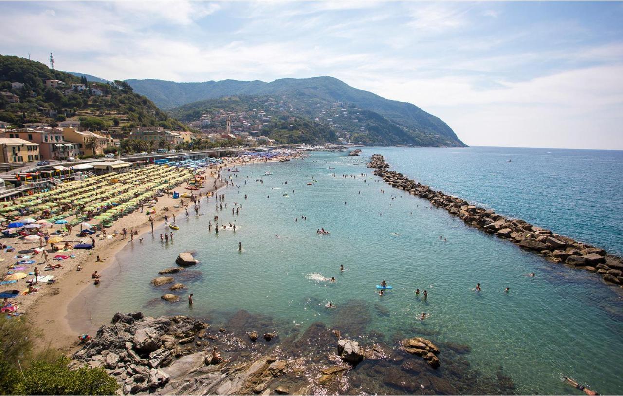 Nice Apartment In Moneglia With House Sea View Buitenkant foto